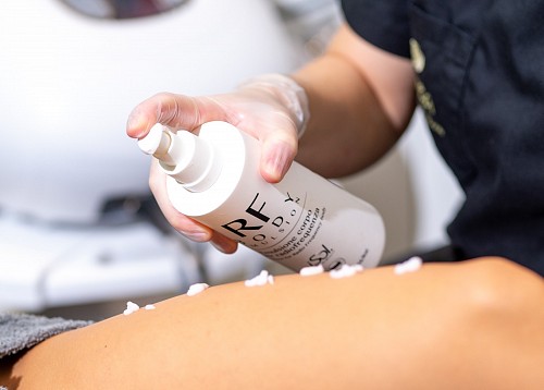 Cavitation + ReShape Body Sculpt EMS