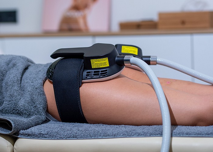 Cavitation + ReShape Body Sculpt EMS